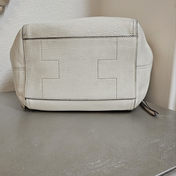 Tory Burch Half-Moon Satchel (pre-loved) - Picture 5 of 10